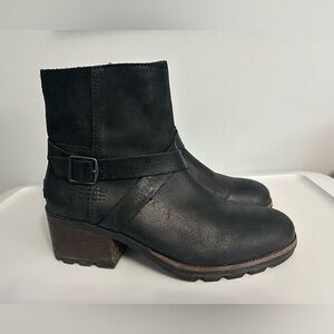 Sorel Black Leather & Suede Buckle Ankle Boots
